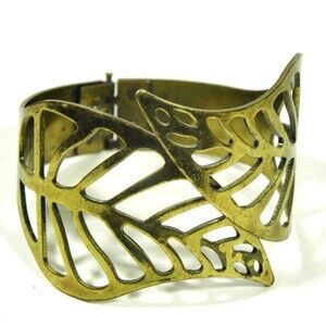 Vintage Statement Bracelet Leaf Hinged Bangle Gold Tone Filigree Open Work